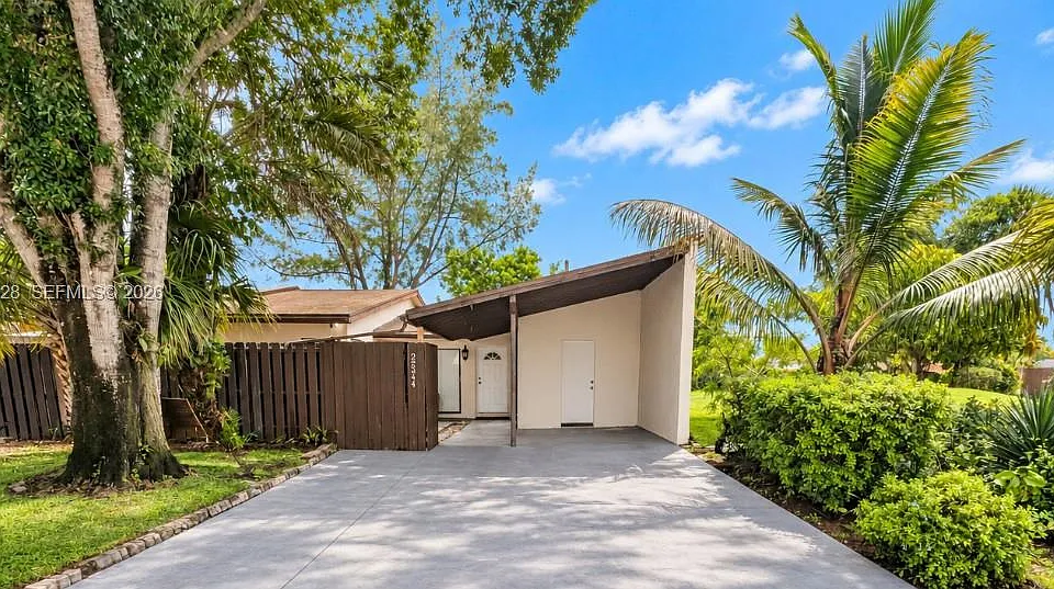 22344 Palomita Dr #22344