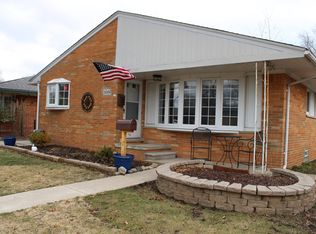 24504 Ursuline St, Saint Clair Shores, MI