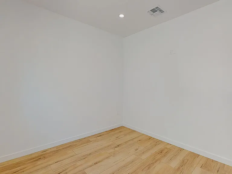 16012 Cantlay St #A — Photo 22