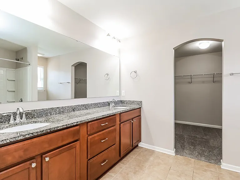 2101 Lake Vista Dr — Photo 14