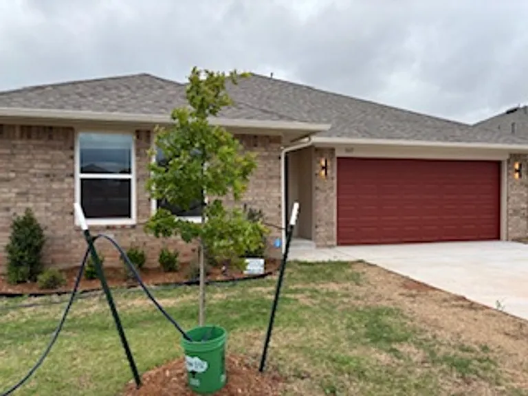 9117 Blackfork Ln — Photo 2