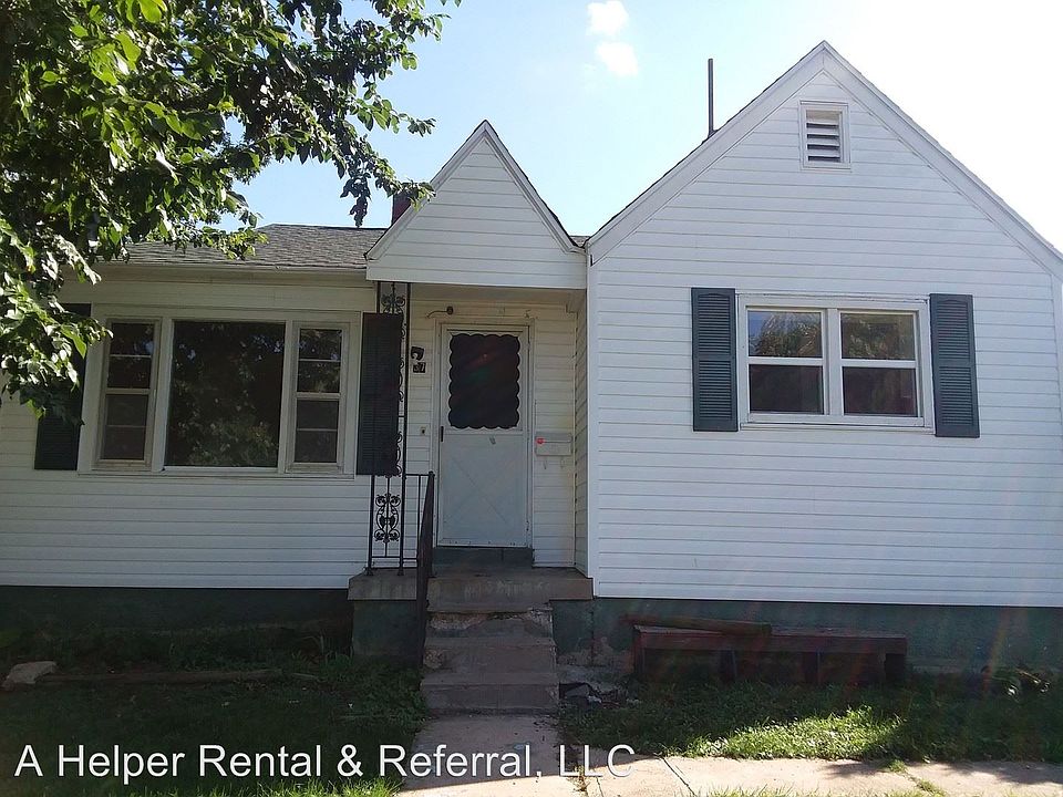 1st image of 37 Stanwood Dr