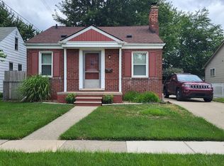 15131 Crescentwood Ave, Eastpointe, MI 48021