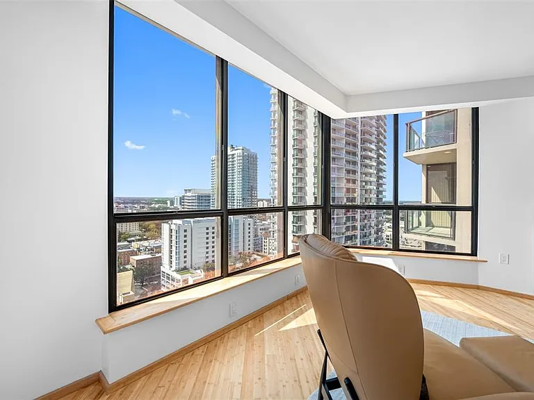 1 Beach Dr SE #2211 — Photo 18
