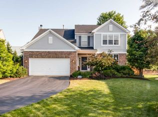 104 Harding Ct, North Aurora, IL 60542