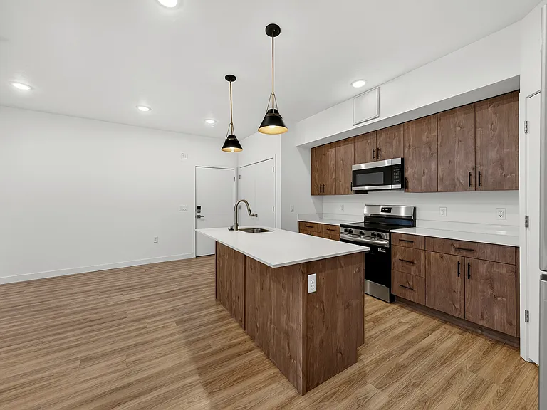 Kuna Commons — Photo 32