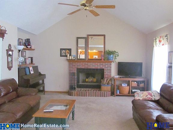 4th image of 5612 S 76th Ct