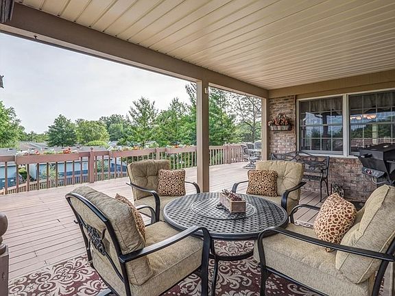 5th image of 28 W Hunter Dr