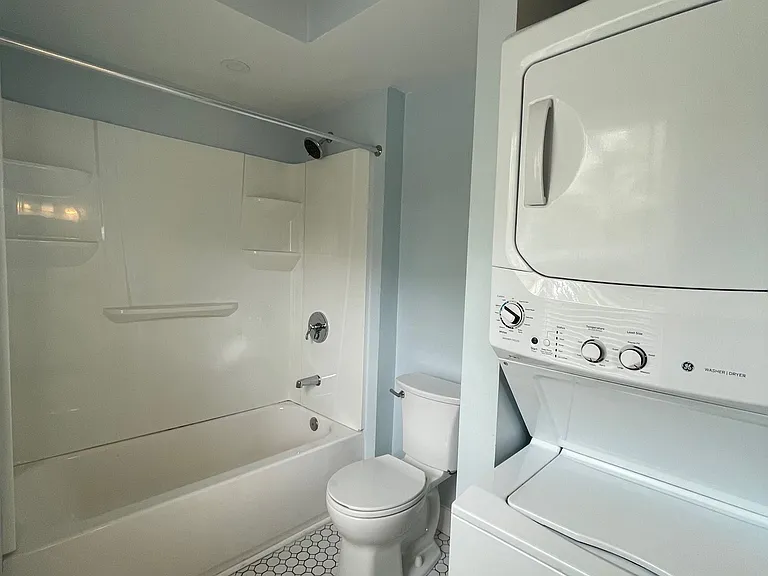 436 W Fountain St #1 — Photo 5