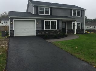 26 Indigo Ln, Matawan, NJ 07747