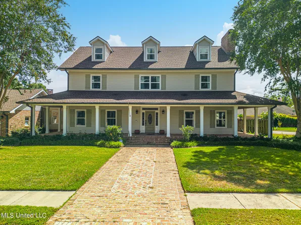 2729 Channel Pl, Biloxi, MS 39531