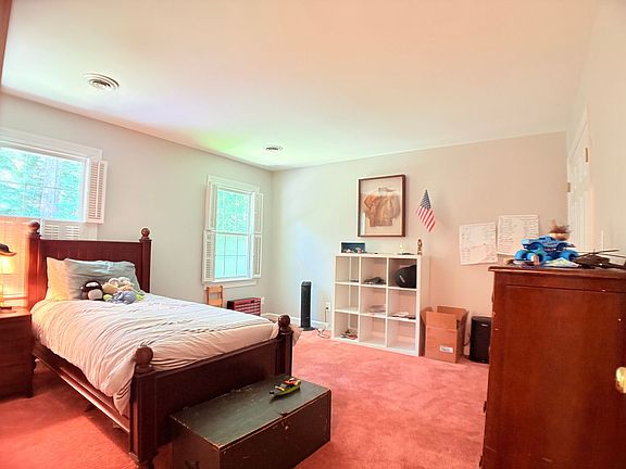 5th image of 195 Lewis Robert Ln