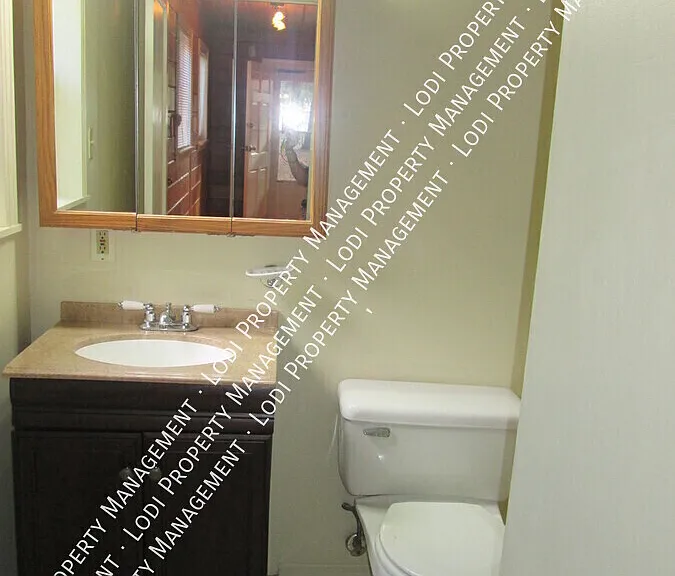 718 N Pleasant Ave — Photo 10