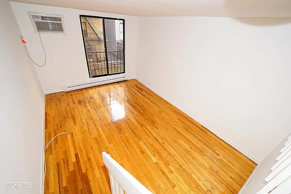 Rented by Citi Habitats | media 25