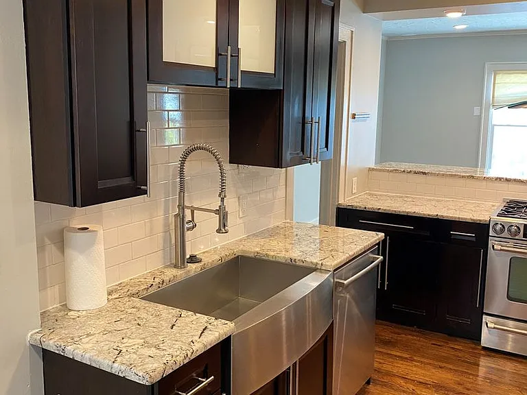 1515 S Carson Ave — Photo 23