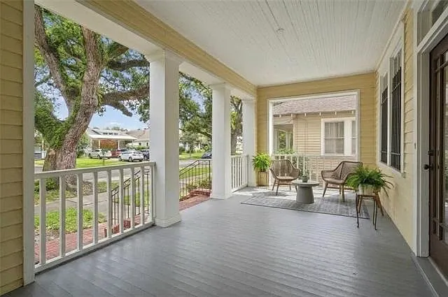 4 bed, 2.0 bath, 1663 sqft, $4,200 — Photo 2