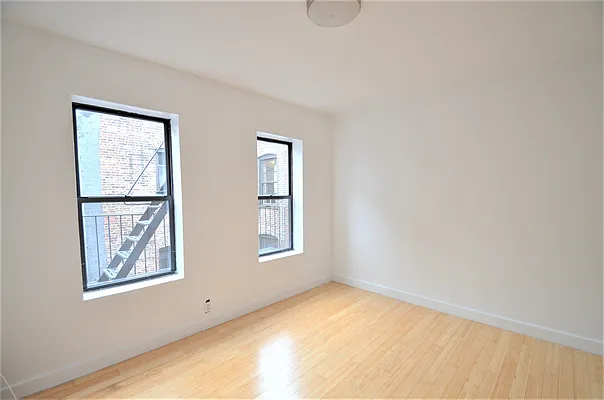 Rented by CITY SKYLINE REALTY INC | media 6