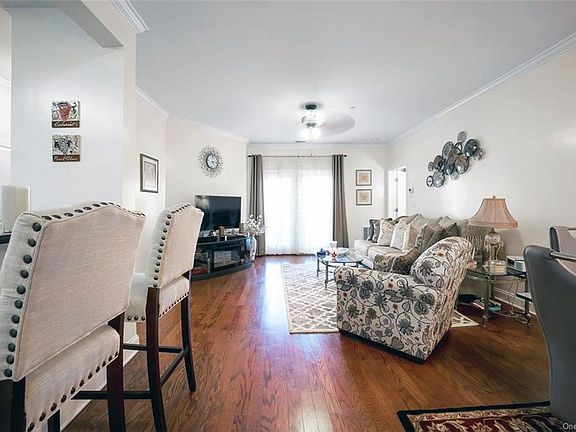 5th image of 410 Westchester Ave Unit 101