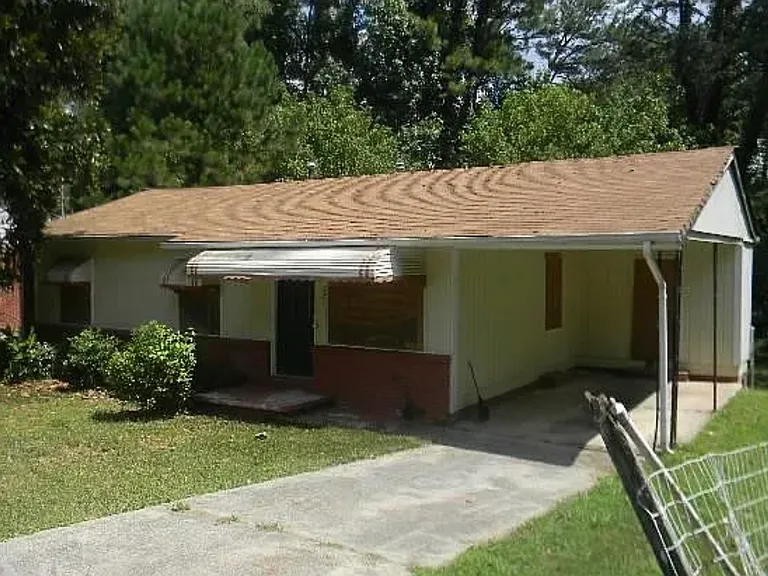 875 Fairburn Rd NW — Photo 1