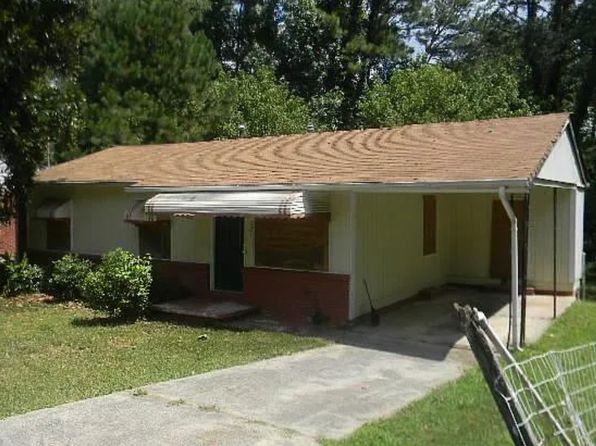 875 Fairburn Rd NW