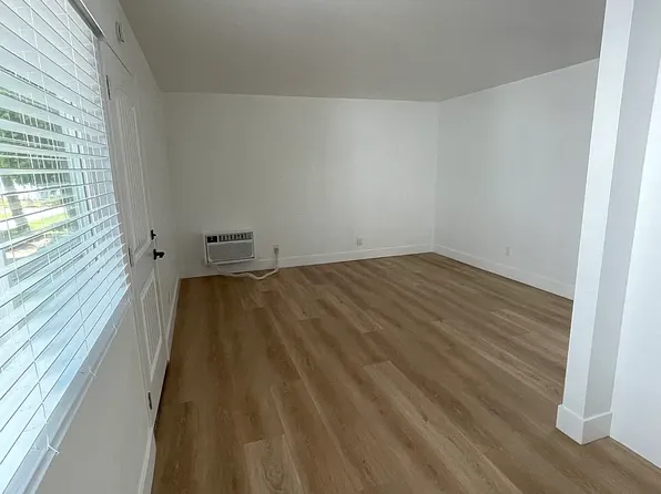1201 Beechwood St #96-1221, Santa Ana, CA 92705