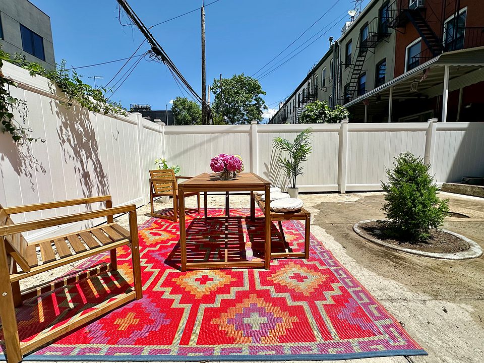 1st image of 1381 Jefferson Ave #1AB