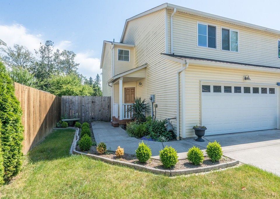 1st image of 3016 Briarwood Cir