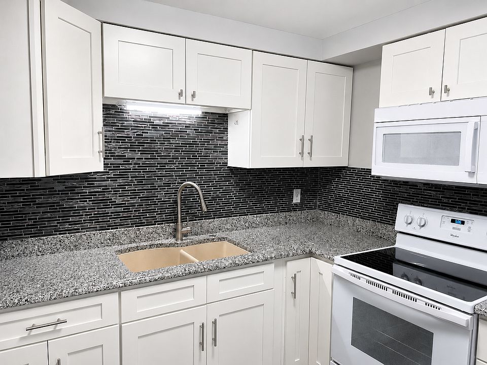 1st image of 6297 Robinson Rd APT 2