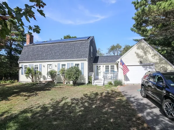 3 Dover St, Sandwich, MA 02563