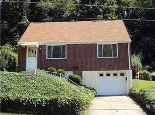 1010 Woodland Rd, Blawnox, PA 15238