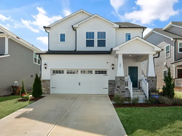625 Sage Oak Ln, Holly Springs, NC 27540