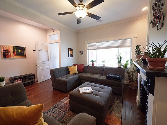 Expansive first-floor living area, featuring tall 9'5 feet ceilings.