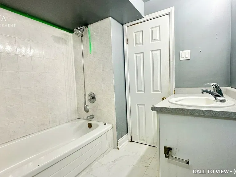 88 Southampton Dr #2 — Photo 8