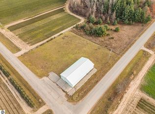 W Roberts Rd, Lake City, MI 49651