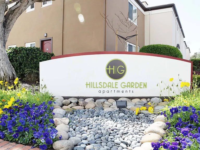 Hillsdale Garden — Photo 37