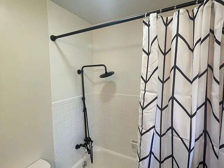 2848 E Eastmoor Dr — Photo 21