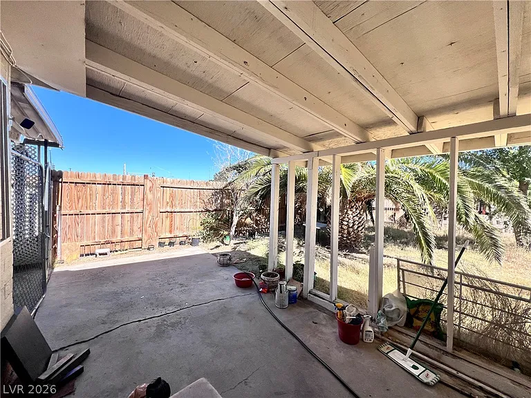 2410 Poplar Ave — Photo 16