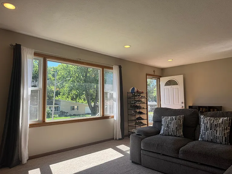 1604 Pelton Ave — Photo 4