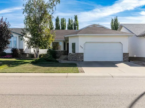 109 W Doran Cres, Red Deer, AB T4R 2P5