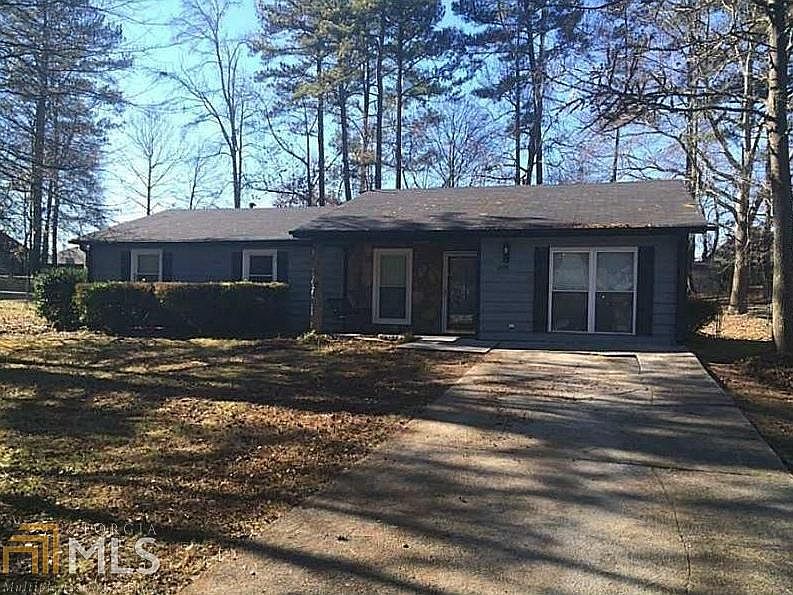 1st image of 2479 Silver King Dr