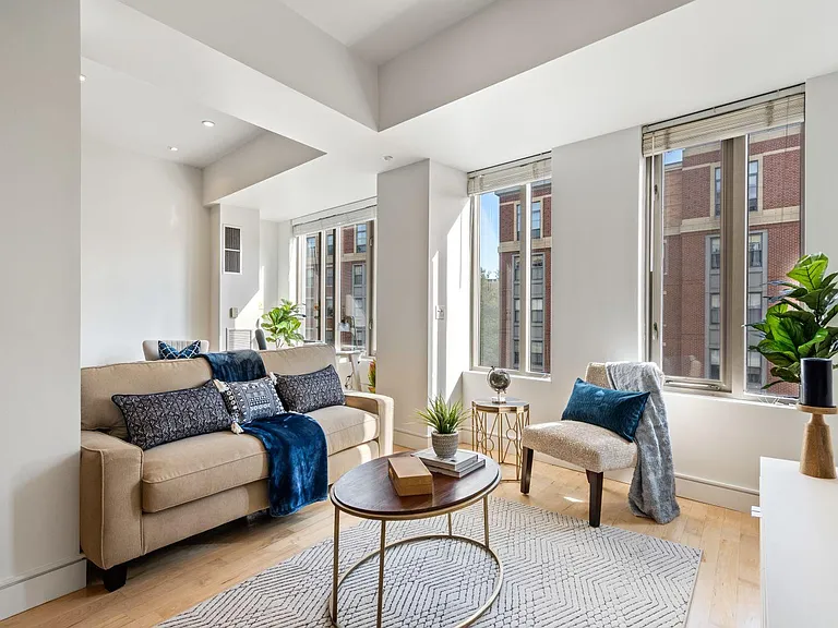 1313 Washington St #416 — Photo 11