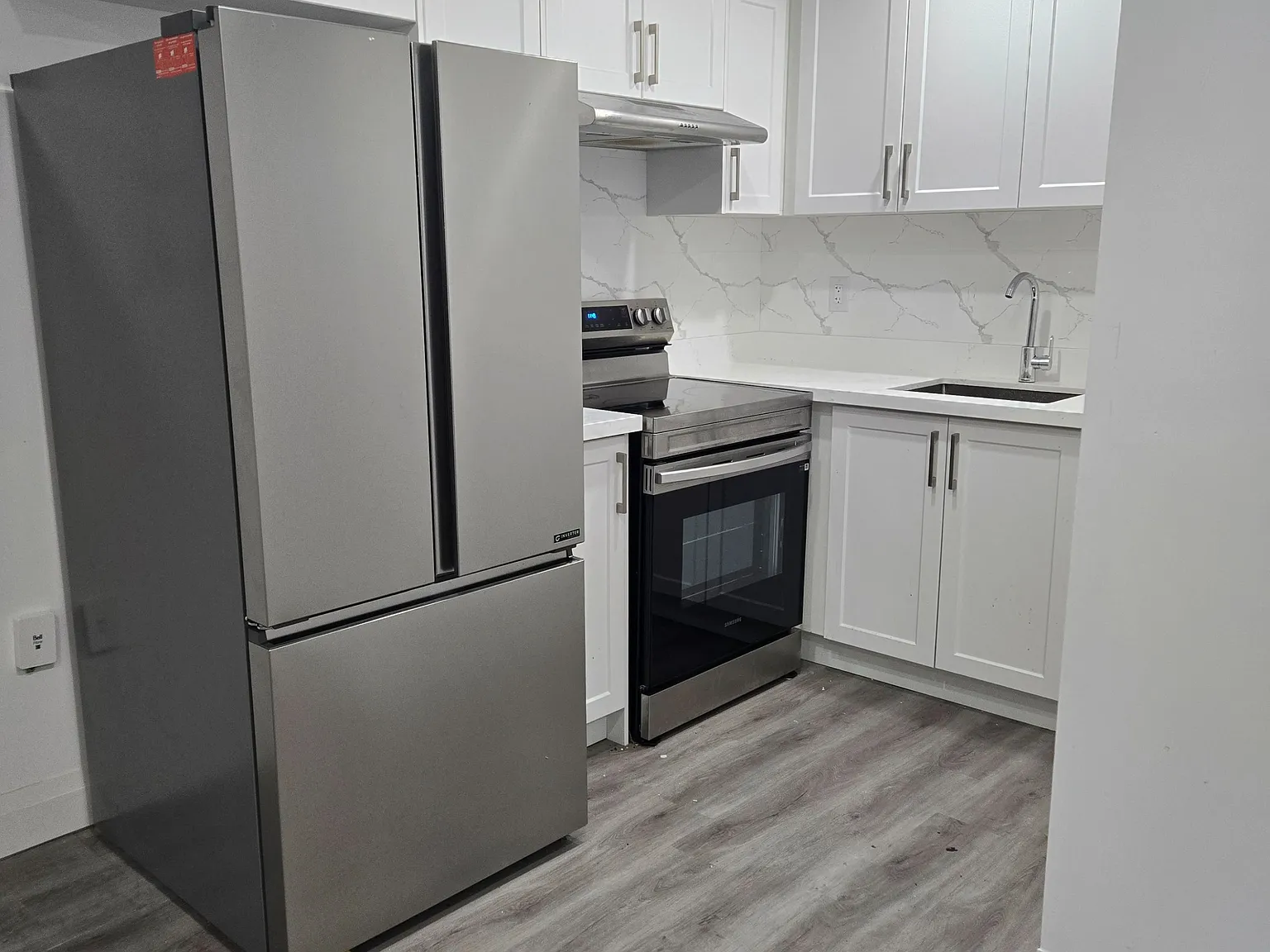2 bed, $1,690 — Photo 2