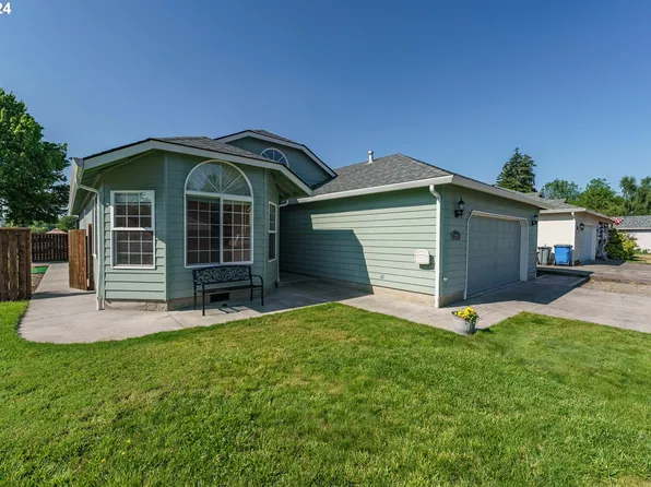 2901 NW 3rd Cir, Battle Ground, WA 98604