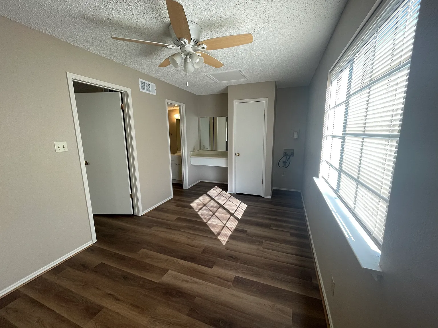 299 Billie Dr. Building 1 - 4 — Photo 4