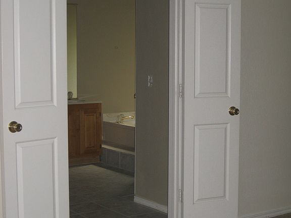 3rd image of 413 W Williams St