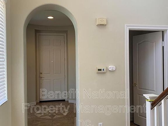 4th image of 30621 Kentfield Dr