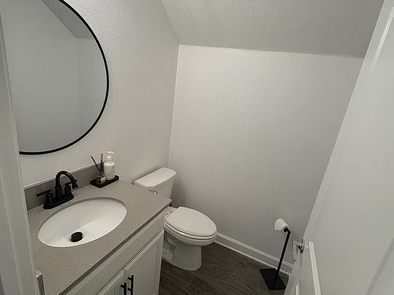 8505 Arcadia Ln — Photo 5