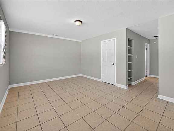2nd image of 2214-2216 Norden Ct