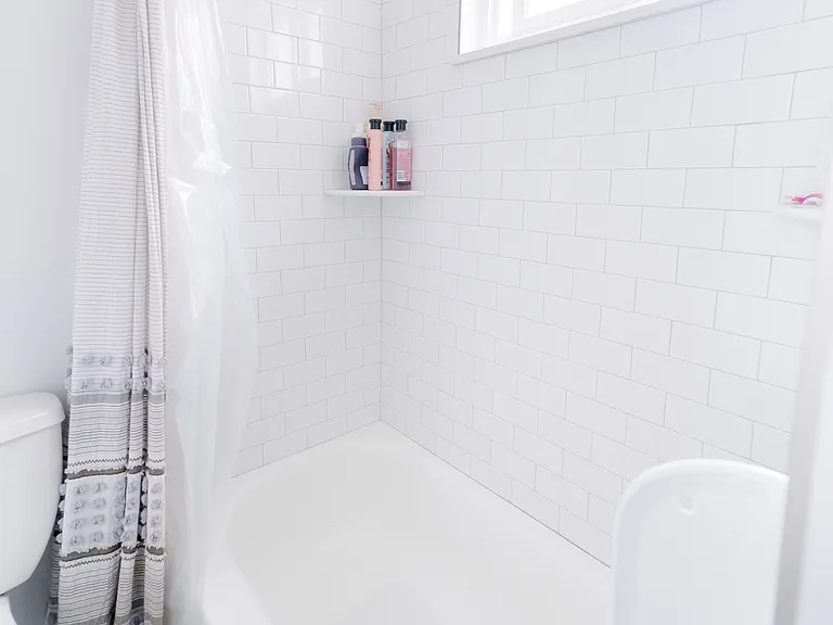 421 E Flora St — Photo 18