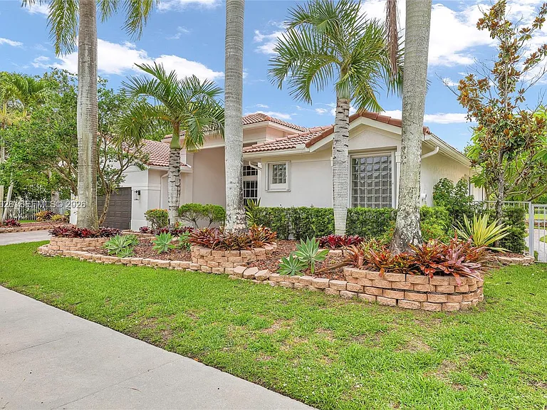 950 Marina Dr — Photo 5